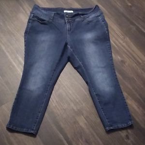Royalty Capri Jeans